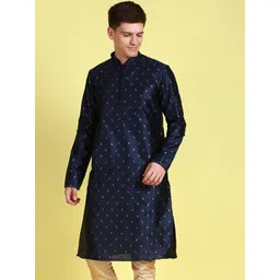 here&now x sanwara Sanwara Men Blue Embellished Kurta-picture-26