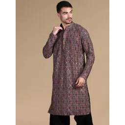 here&now x sanwara Sanwara Men Geometric Embroidered Sequinned Kurta-picture-10