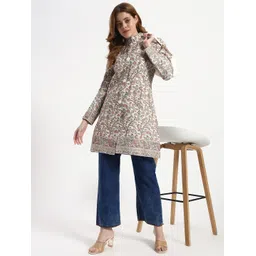 heritage threads Embroidered Women Waistcoat-picture-32