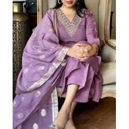 hetvi creation Women Embroidered Straight Kurta Set-picture-33