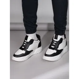 HI Toes Men Solid Elavator Sneakers-picture-40