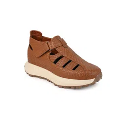 HI Toes Men Textured Slip On Fisherman Sandals-picture-39