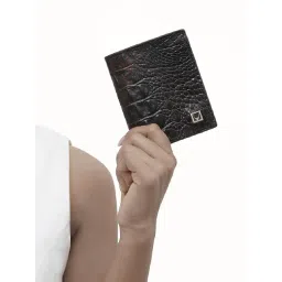 Hidesign Drak Brown Casual Leather Bi-Fold Wallet for Women-picture-39