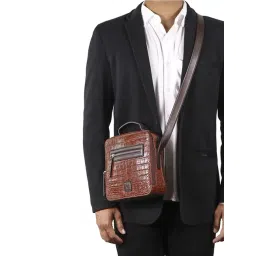 Hidesign Eoss Serrano 01 Leather Textured Cross Body Bag-picture-36