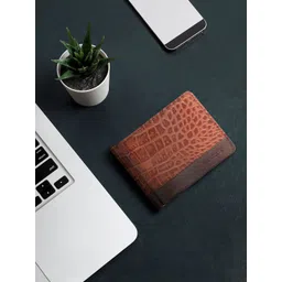 Hidesign Men Brown Leather Textured Money Clip-picture-43