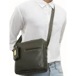 Hidesign Olive Solid Medium Cross Body Bag-picture-39