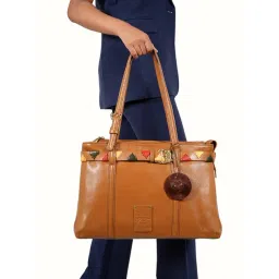 Hidesign Tan OAXACA 02 Textured Large Leather Tote-picture-43