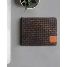 hidesign Textured Leather Bi-Fold Wallet image 1