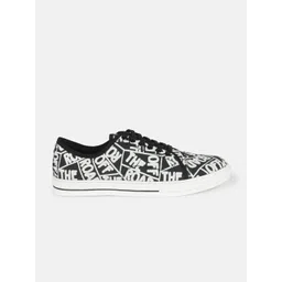 HIGHLANDER Men Black & White Printed Sneakers image 3