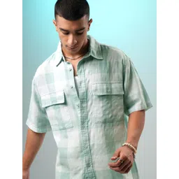 HIGHLANDER Men Checked Spread Collar Oversized Casual Shirt-picture-31