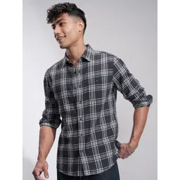 HIGHLANDER Men Comfort Slim Fit Opaque Checked Casual Shirt-image-10
