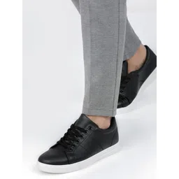 HIGHLANDER Men Lace-Up Sneakers-picture-29