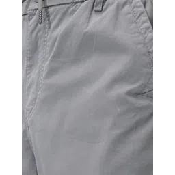 HIGHLANDER Men Loose Fit Cargos Trousers image 3