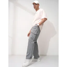 HIGHLANDER Men Loose Fit Cargos Trousers image 2