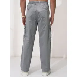 HIGHLANDER Men Loose Fit Cargos Trousers image 5