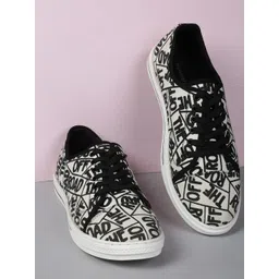 HIGHLANDER Men Printed Canvas Sneakers-picture-23