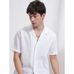 HIGHLANDER Men Relaxed Fit Cuban Collar Textured Cotton Casual Shirt-picture-27