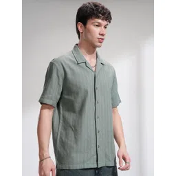 HIGHLANDER Men Relaxed Fit Cuban Collar Textured Cotton Casual Shirt-picture-30