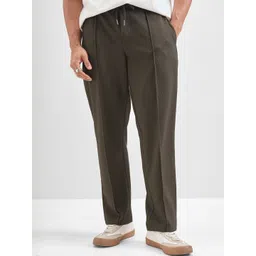 HIGHLANDER Men Relaxed Fit Mid-Rise Trousers-picture-15