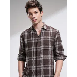 HIGHLANDER Men Relaxed Fit Spread Collar Checked Cotton Casual Shirt-picture-10