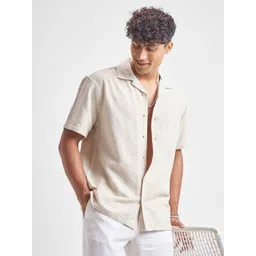 HIGHLANDER Men Relaxed Fit Textured Cuban Collar Cotton Casual Shirt-picture-35