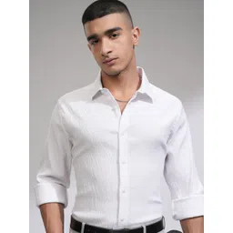 HIGHLANDER Men Slim Fit Opaque Casual Shirt-picture-25