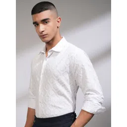 HIGHLANDER Men Slim Fit Opaque Casual Shirt image 5