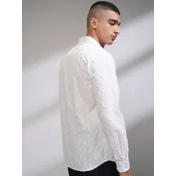 HIGHLANDER Men Slim Fit Opaque Casual Shirt image 3