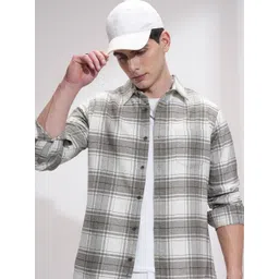 HIGHLANDER Men Slim Fit Opaque Checked Casual Shirt-picture-40
