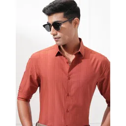 HIGHLANDER Men Slim Fit Opaque Striped Casual Shirt-picture-37