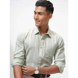 HIGHLANDER Men Slim Fit Opaque Striped Casual Shirt-picture-40