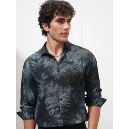 HIGHLANDER Men Slim Fit Spread Collar Dyed Casual Shirt-picture-35