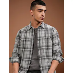 HIGHLANDER Men Slim Fit Spread Collar Tartan Checked Cotton Casual Shirt-picture-19