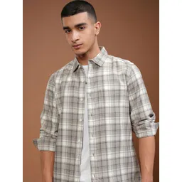 HIGHLANDER Men Slim Fit Spread Collar Tartan Checked Cotton Casual Shirt-picture-16