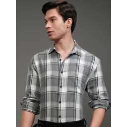 HIGHLANDER Men Slim Fit Spread Collar Tartan Checked Cotton Casual Shirt-picture-27