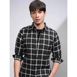 HIGHLANDER Men Slim Fit Spread Collar Tartan Checked Cotton Casual Shirt-picture-33