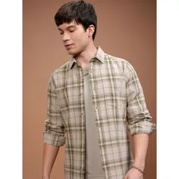 HIGHLANDER Men Slim Fit Spread Collar Tartan Checked Cotton Casual Shirt image 1