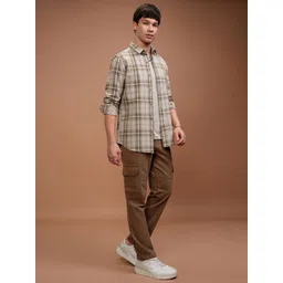 HIGHLANDER Men Slim Fit Spread Collar Tartan Checked Cotton Casual Shirt image 3