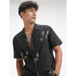 HIGHLANDER Men Solid Cuban Collar Casual Shirt-picture-37