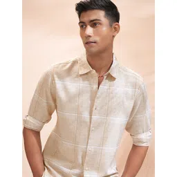 HIGHLANDER Men Spread Collar Checked Cotton Casual Shirt-picture-35