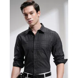 HIGHLANDER Men Spread Collar Textured Cotton Formal Shirt-picture-18