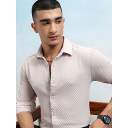 HIGHLANDER Men Spread Collar Textured Solid Casual Shirt-picture-34