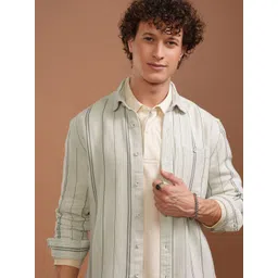 HIGHLANDER Men Spread Collar Vertical Striped Cotton Relaxed Fit Casual Shirt-picture-36