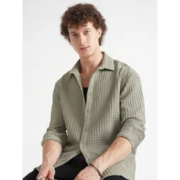 HIGHLANDER Men Textured Spread Collar Casual Shirt-picture-29