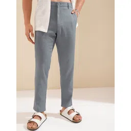 HIGHLANDER Men Textured Straight Fit Chinos Trousers-picture-21