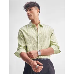 HIGHLANDER Relaxed Fit Textured Cutaway Collar Casual Shirt-picture-14