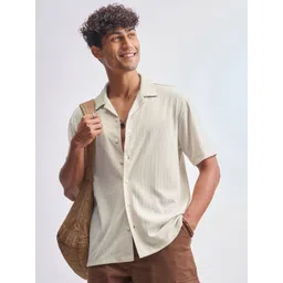 HIGHLANDER Relaxed Fit Textured Spread Collar Shirt-picture-30