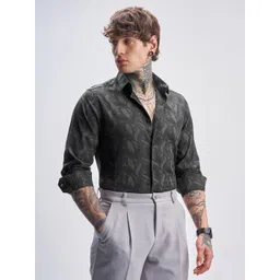 HIGHLANDER Slim Fit Floral Textured Spread Collar Shirt-picture-28