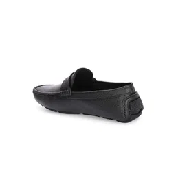 Hirels Men Regular Penny Loafers image 3