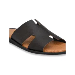 Hitz Men's Brown Casual Sandals image 3